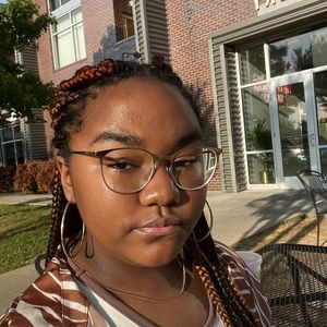 Meet your Posher, Billie